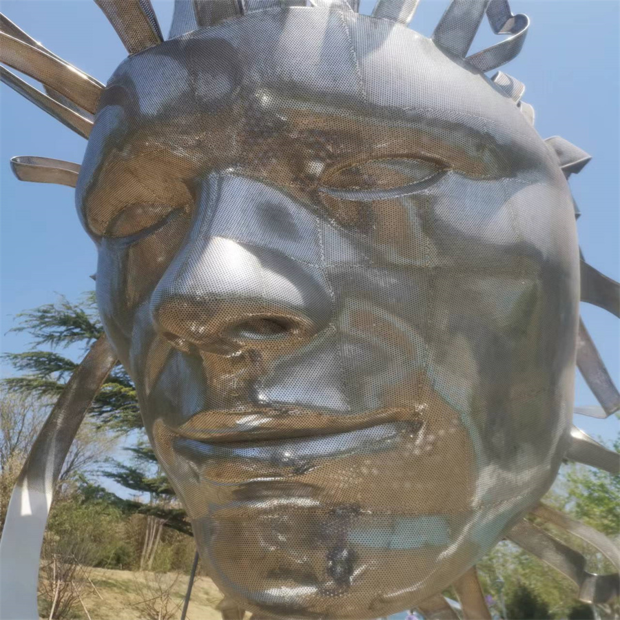 威海市公园艺术美女日皮视频像